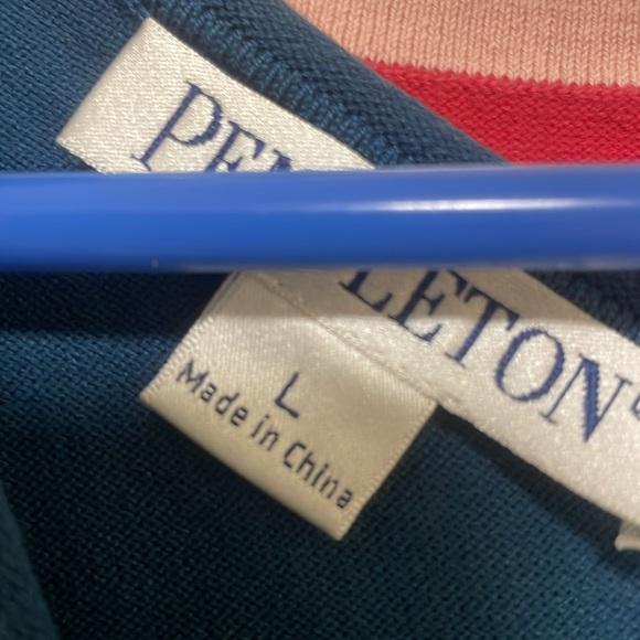 $7 four sleeveless top bundle. Great for Spring and Summer - Picture 6 of 8